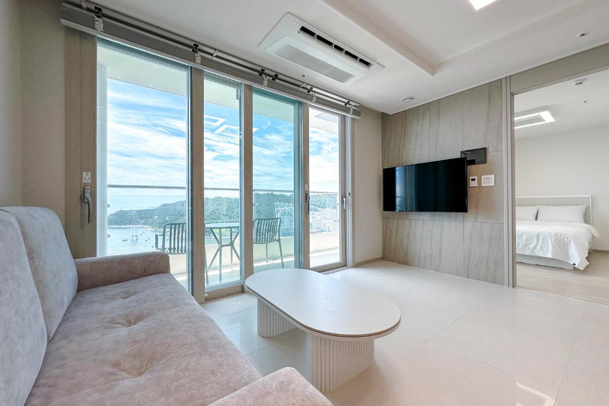 อพาร์ทเม้น The First Ocean Songdo